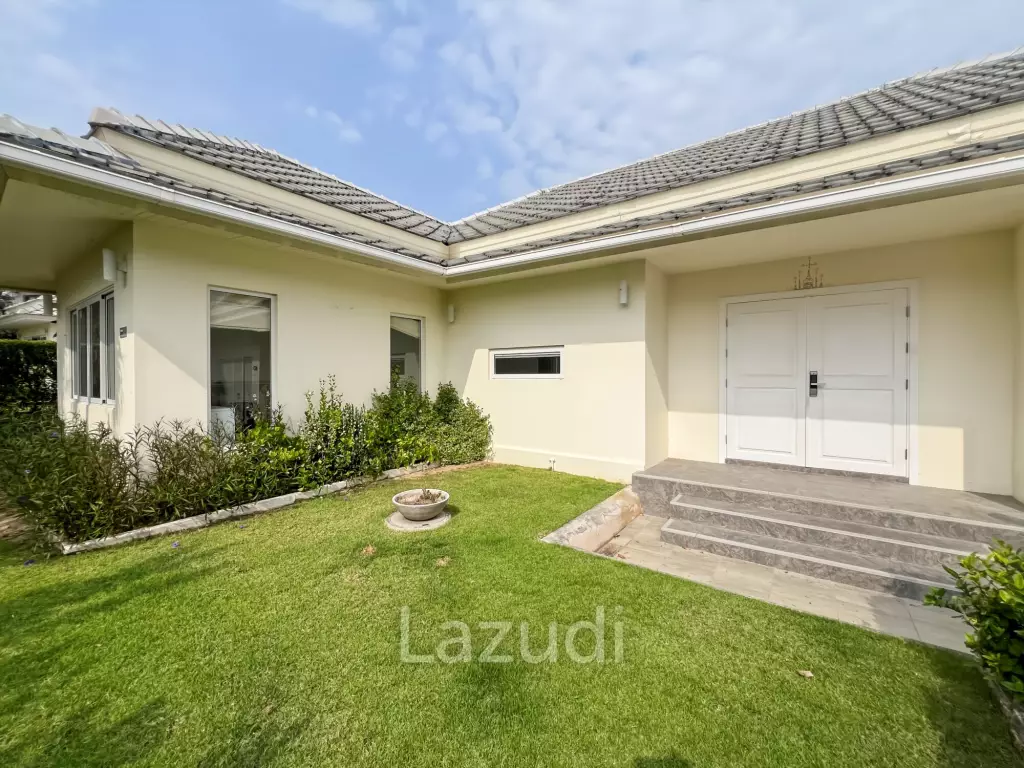 240 sqm 3 Bedroom Golf Course Pool Villa in Black Mountain Golf Course