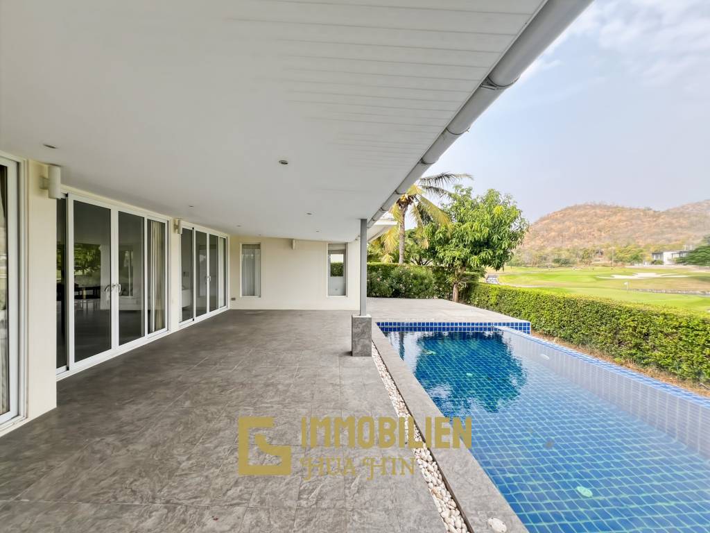 240 qm Wohnfläche/  Golfplatzlage / privater Pool