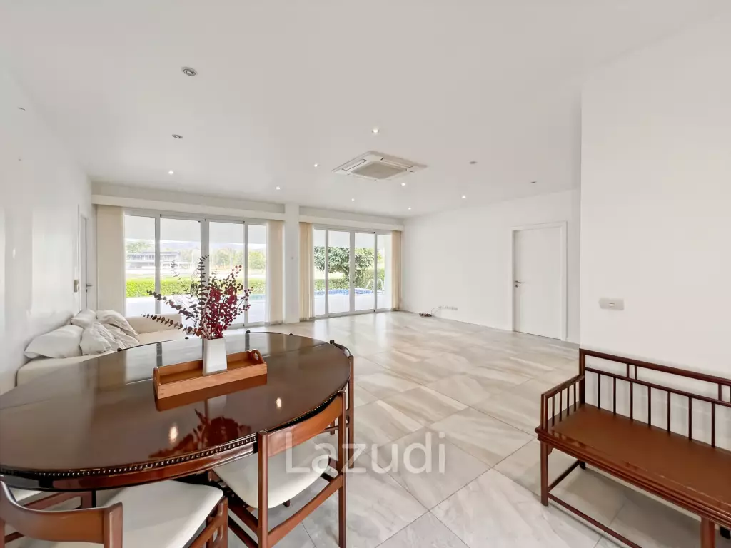 240 sqm 3 Bedroom Golf Course Pool Villa in Black Mountain Golf Course
