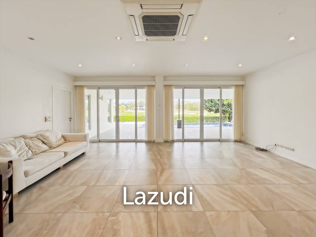 240 sqm 3 Bedroom Golf Course Pool Villa in Black Mountain Golf Course