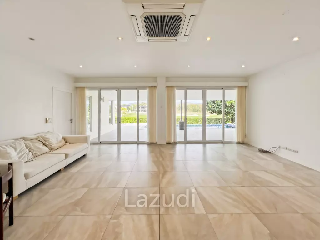 240 sqm 3 Bedroom Golf Course Pool Villa in Black Mountain Golf Course