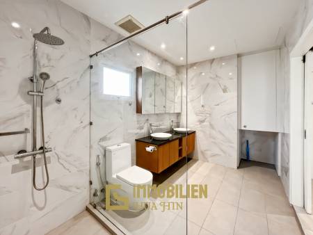 240 qm Wohnfläche/  Golfplatzlage / privater Pool