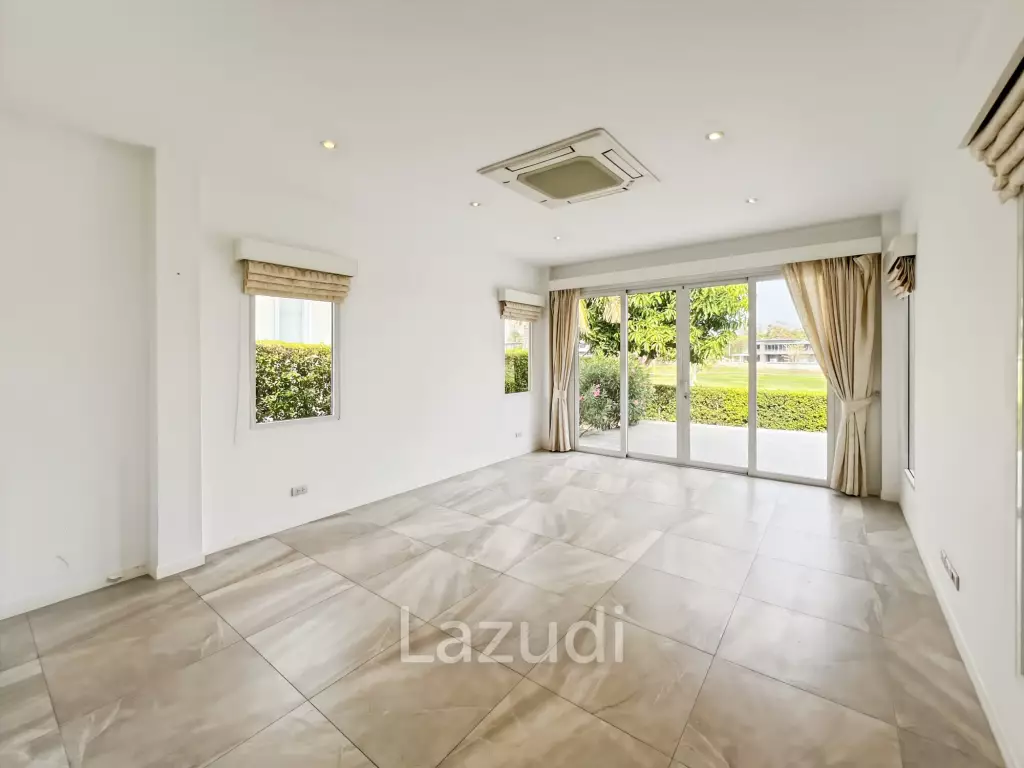 240 sqm 3 Bedroom Golf Course Pool Villa in Black Mountain Golf Course