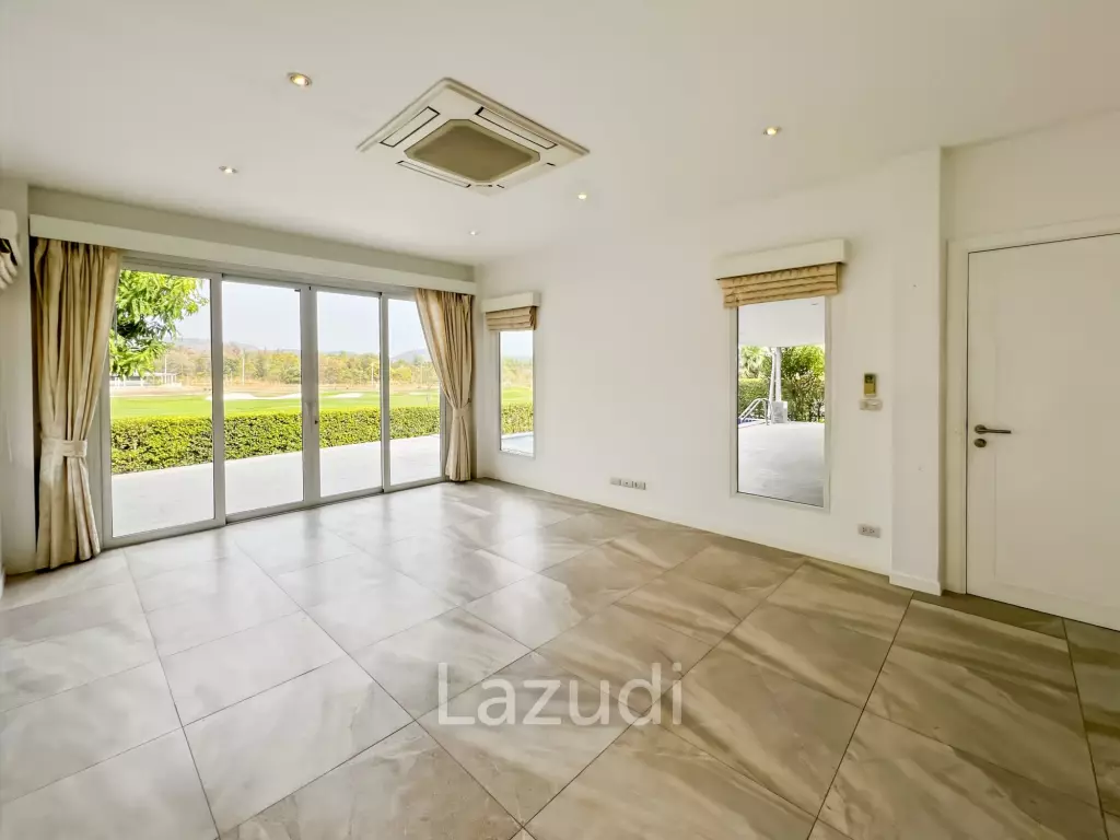 240 sqm 3 Bedroom Golf Course Pool Villa in Black Mountain Golf Course