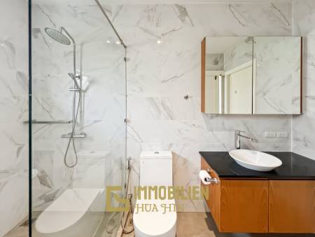 240 qm Wohnfläche/  Golfplatzlage / privater Pool