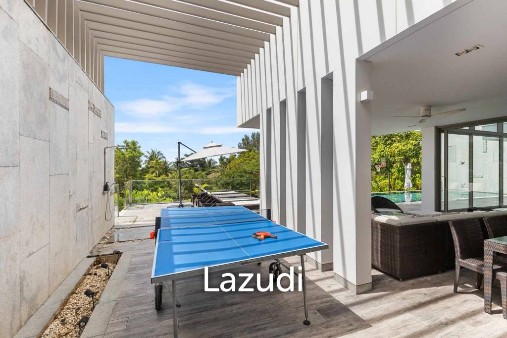 Seaview Apartment Walking Distance To Beach