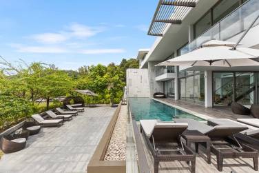 Seaview Apartment Walking Distance To Beach