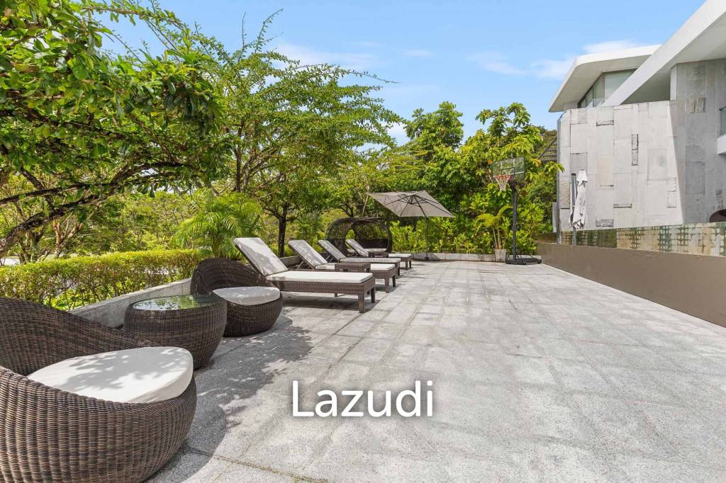 Seaview Apartment Walking Distance To Beach
