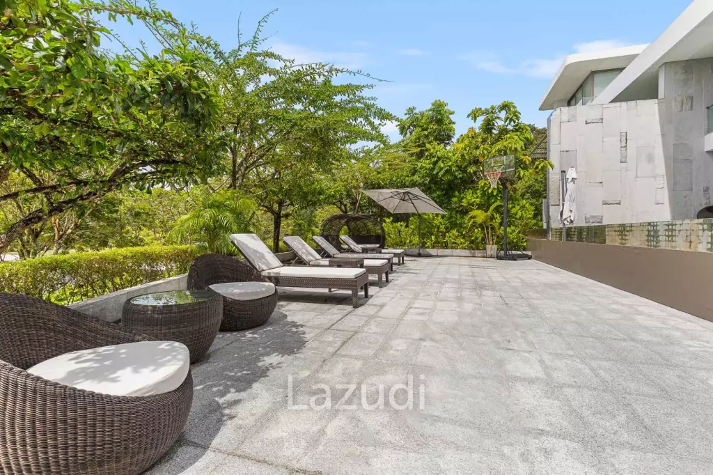 Seaview Apartment Walking Distance To Beach