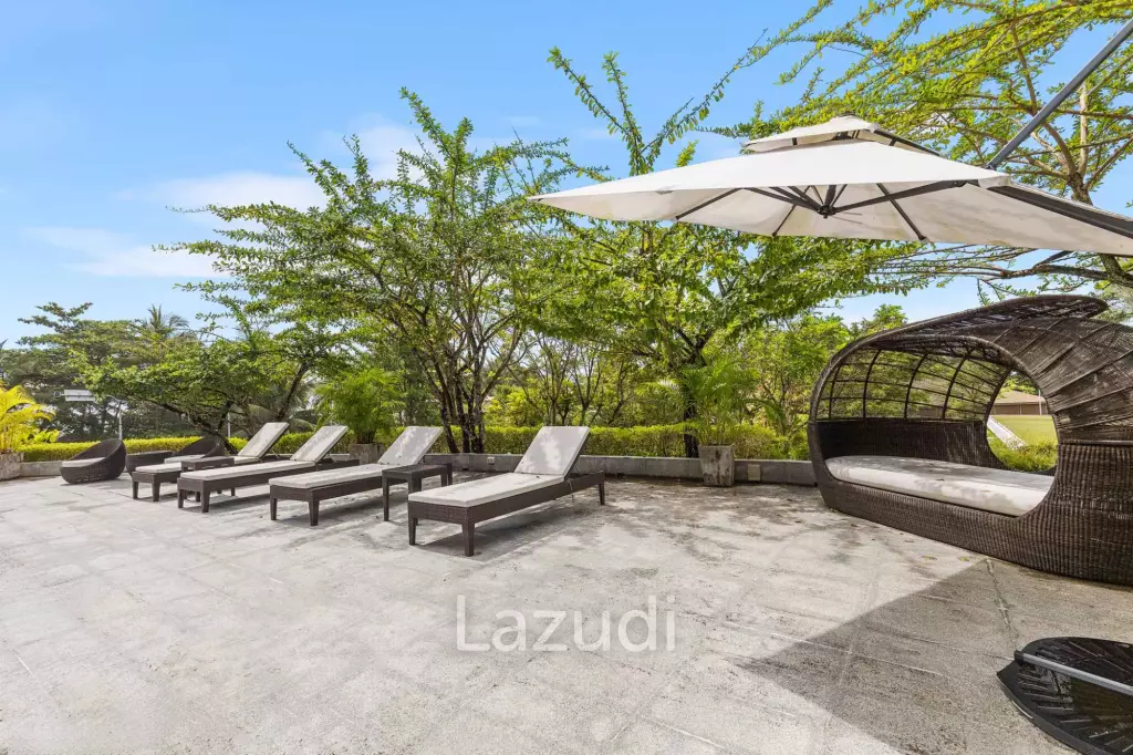 Seaview Apartment Walking Distance To Beach