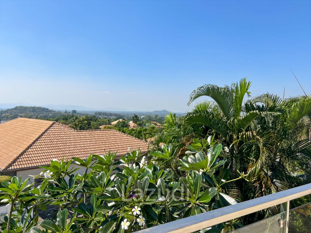 Stylish 3-Bedroom Villa with Pool in The Views Hua Hin