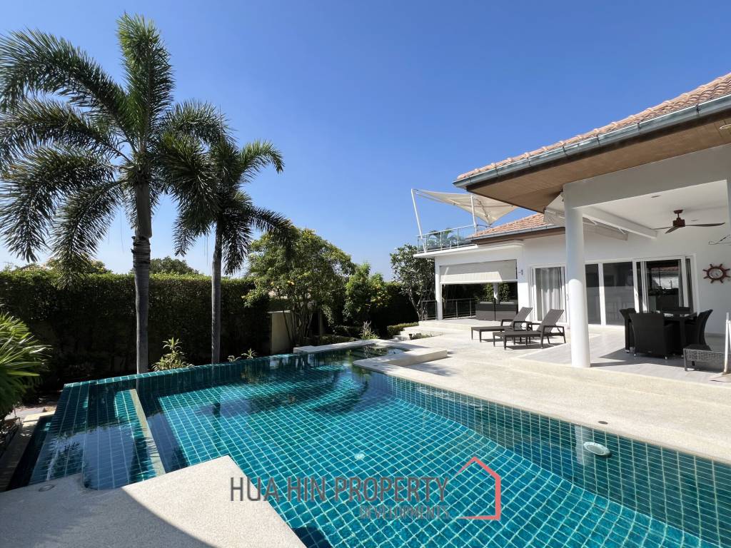 Stylish 3-Bedroom Villa with Pool in The Views Hua Hin
