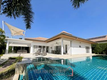Stylish 3-Bedroom Villa with Pool in The Views Hua Hin