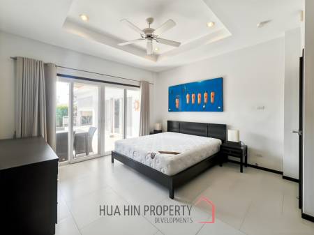 Stylish 3-Bedroom Villa with Pool in The Views Hua Hin