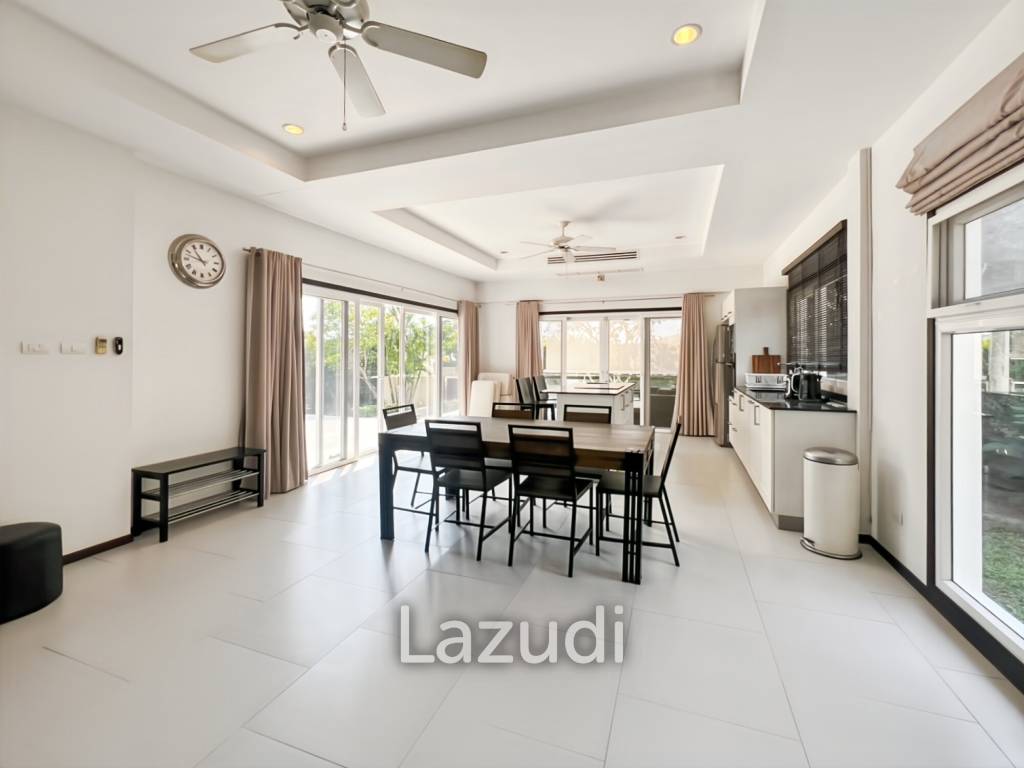 Stylish 3-Bedroom Villa with Pool in The Views Hua Hin