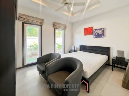 Stylish 3-Bedroom Villa with Pool in The Views Hua Hin