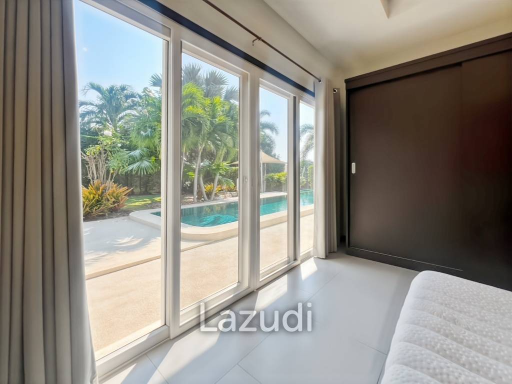 Stylish 3-Bedroom Villa with Pool in The Views Hua Hin