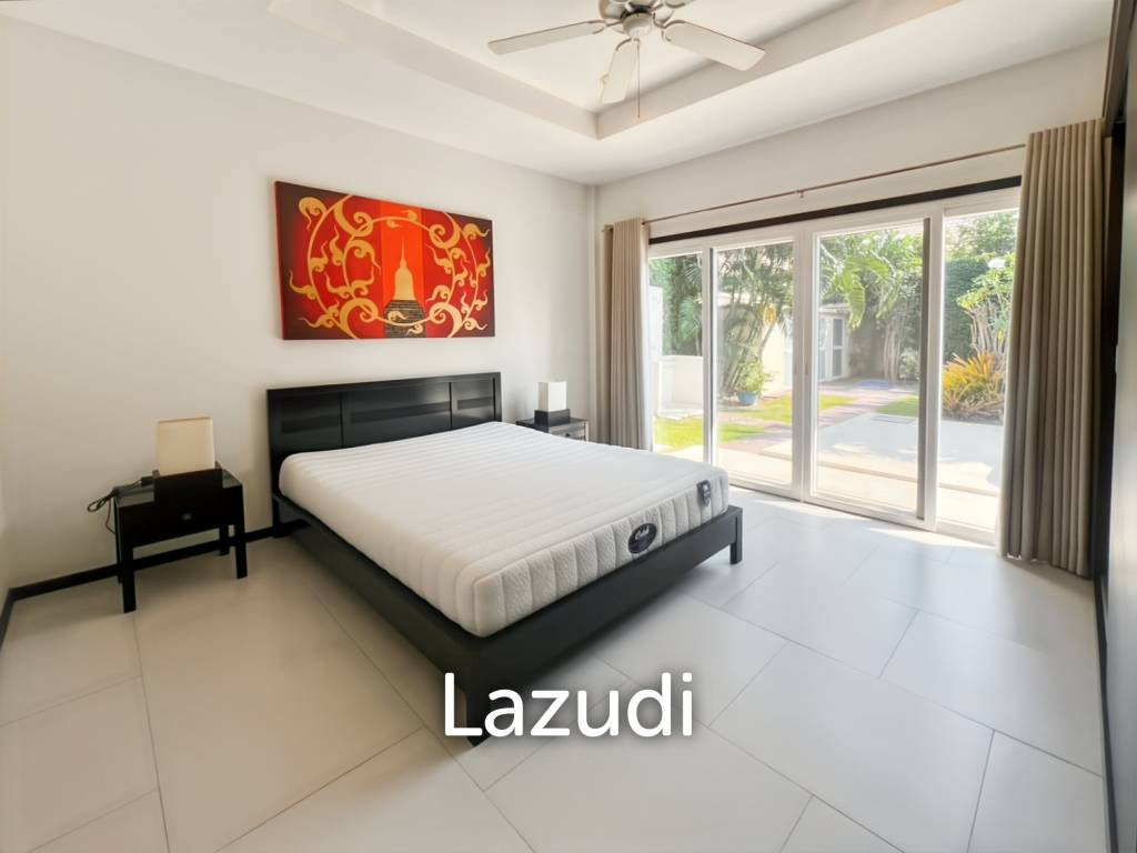 Stylish 3-Bedroom Villa with Pool in The Views Hua Hin