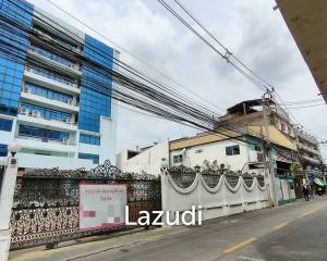 Whole Office Building for rent in Sathupradit 34