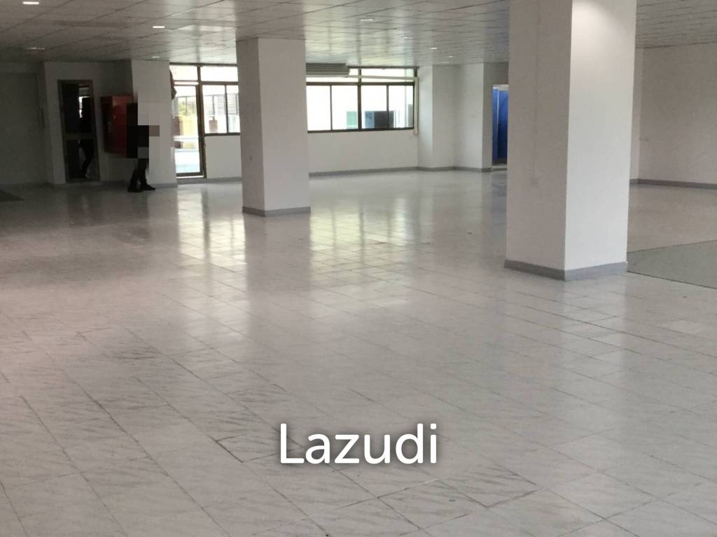 Whole Office Building for rent in Sathupradit 34