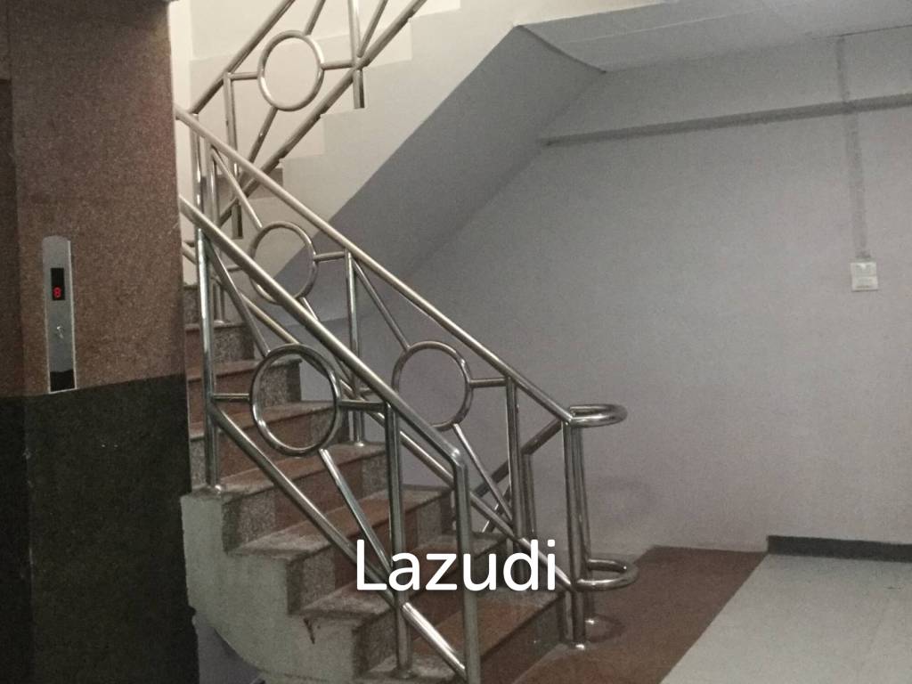 Whole Office Building for rent in Sathupradit 34