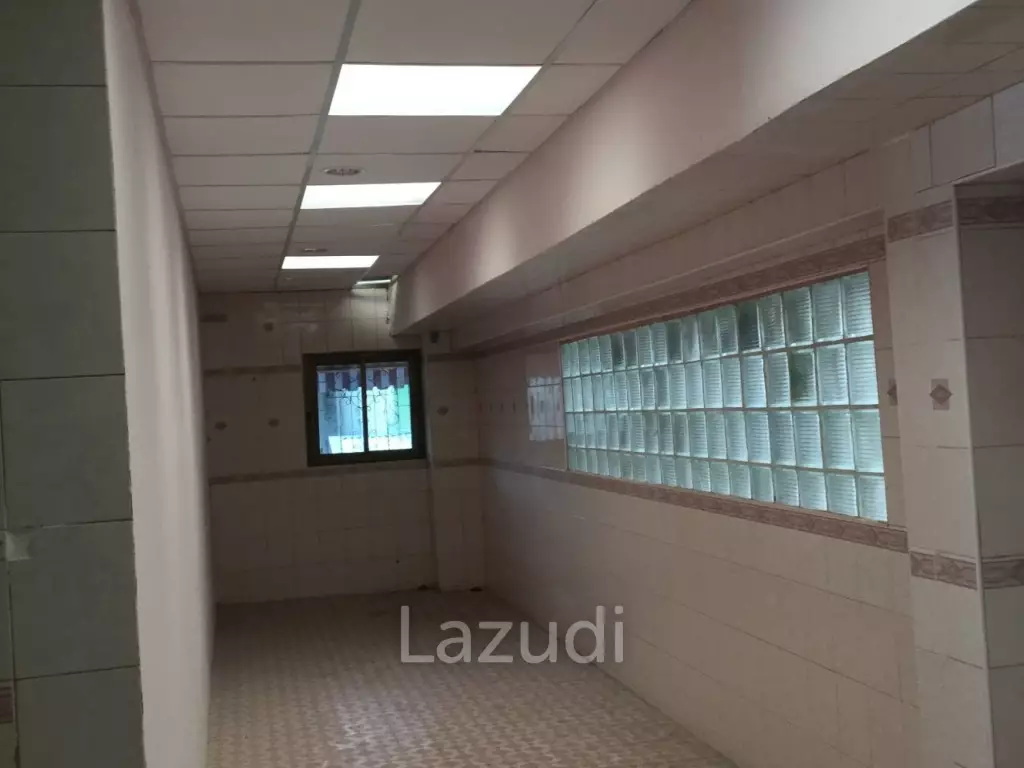 Whole Office Building for rent in Sathupradit 34