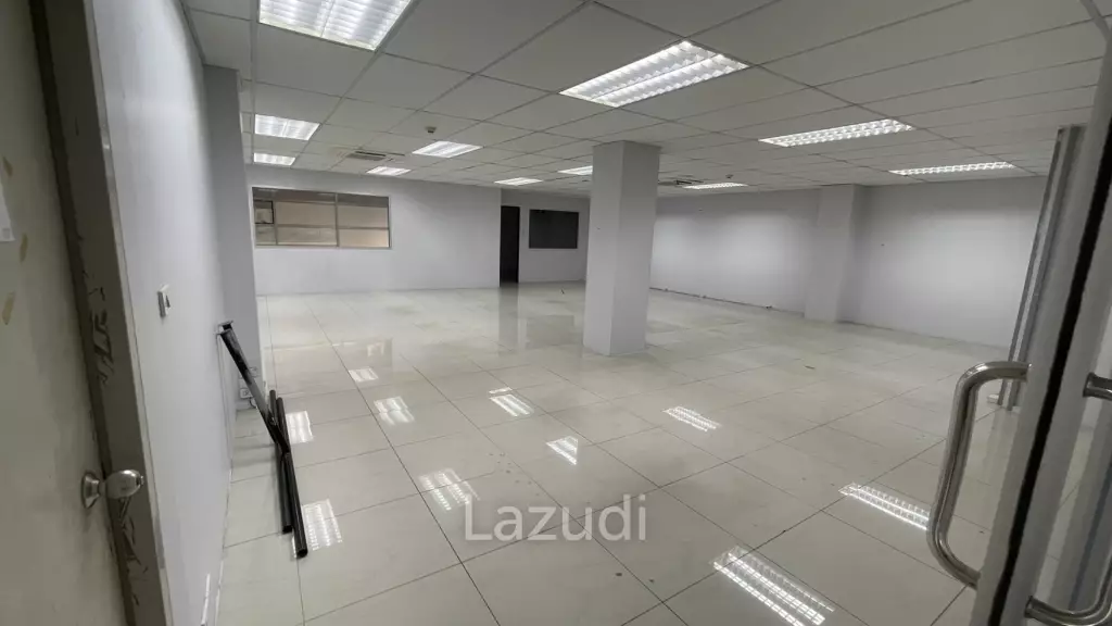 Whole Office Building for rent in MuangThong Thani
