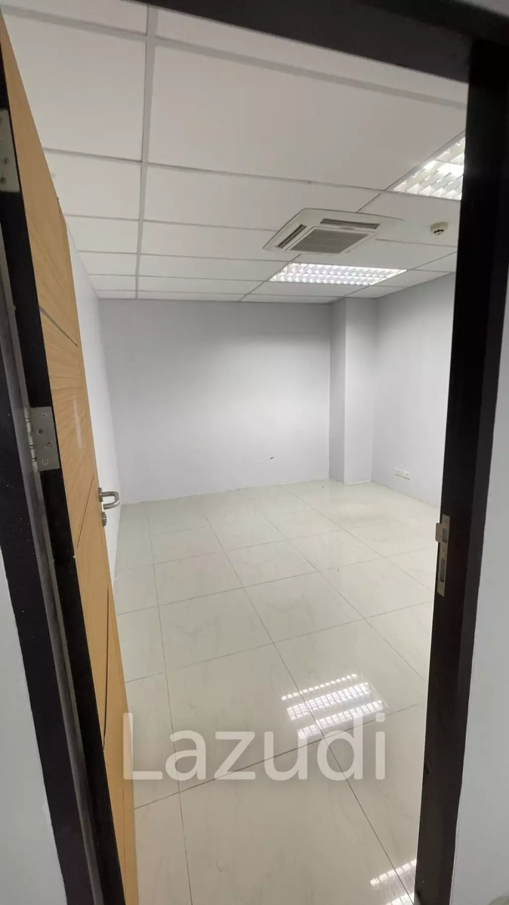 Whole Office Building for rent in MuangThong Thani