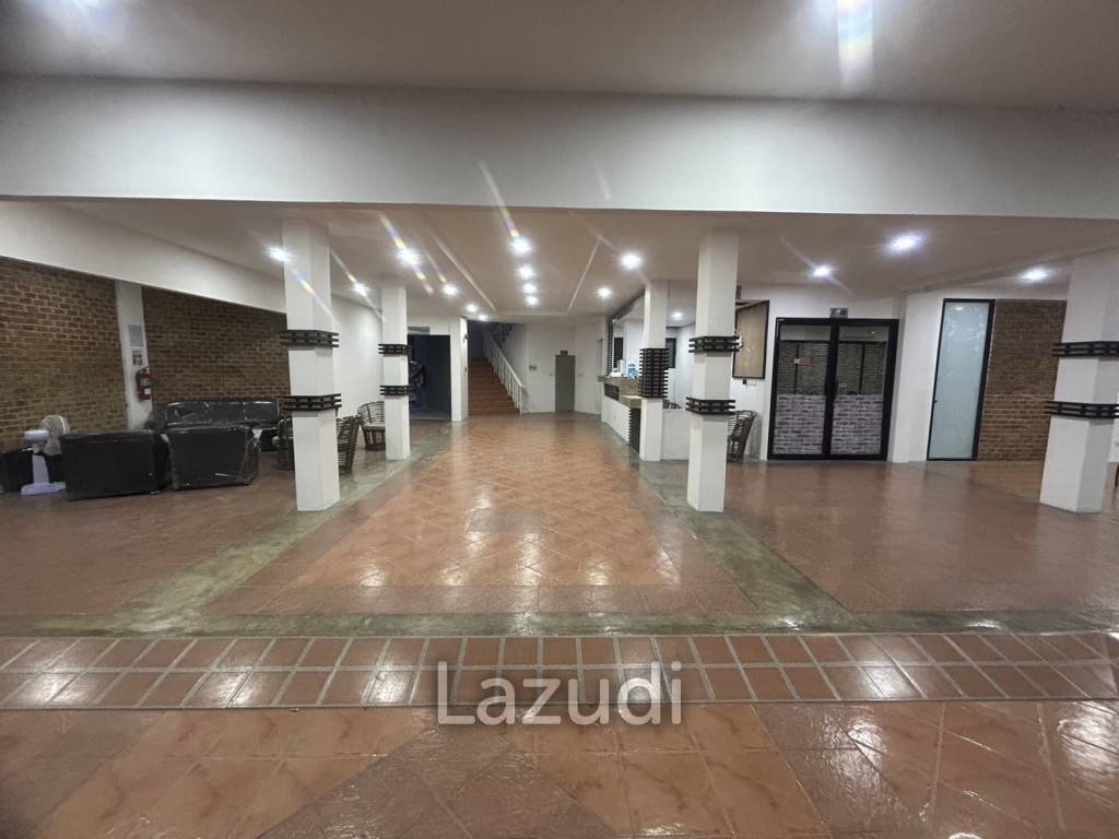 Charming 24-Room Hotel in Choengmon, Only 250 Meters from the Beach