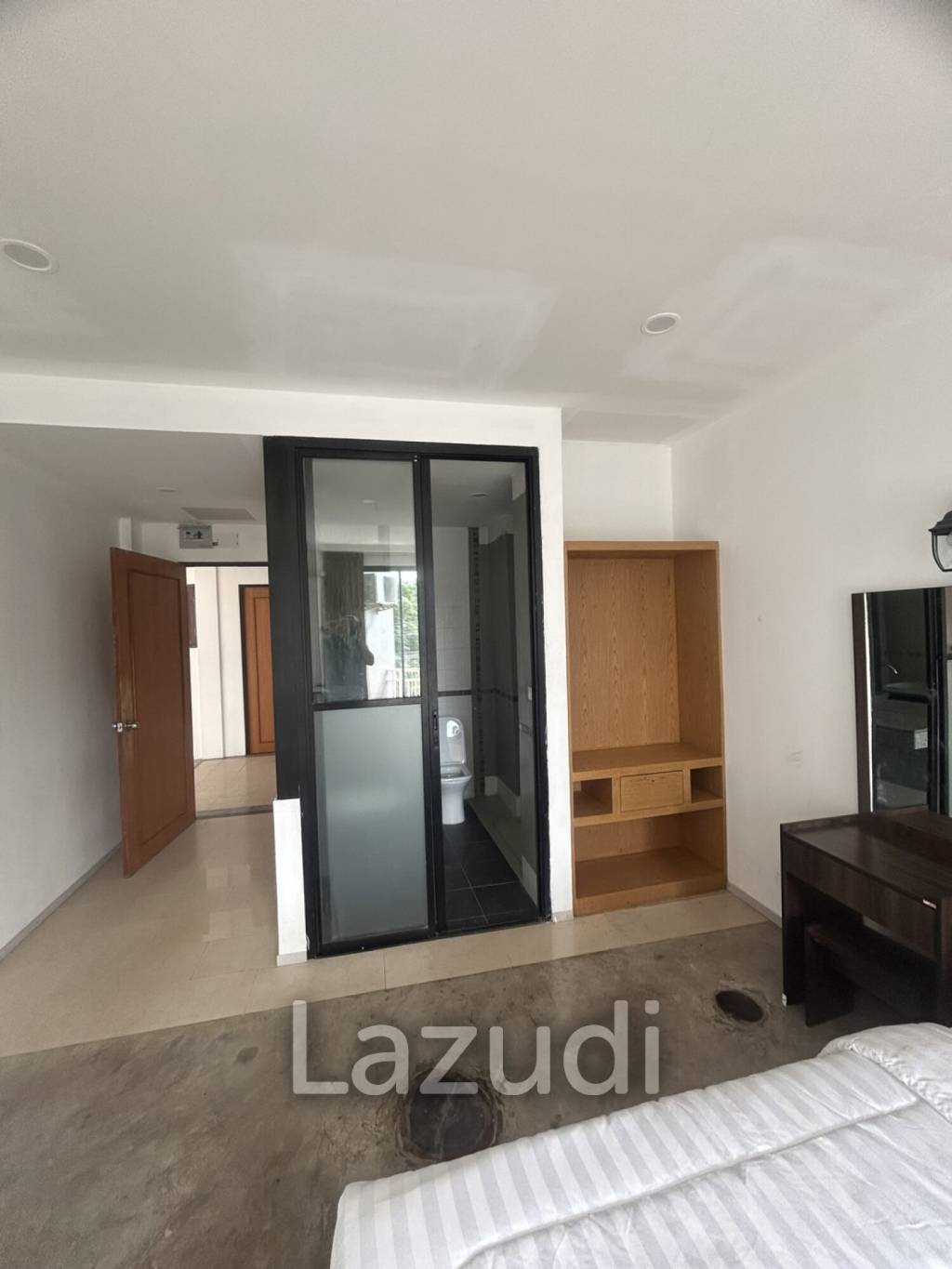 Charming 24-Room Hotel in Choengmon, Only 250 Meters from the Beach