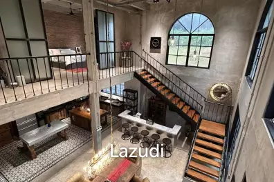 Unique loft-style, 3-bedroom house for rent in Kathu