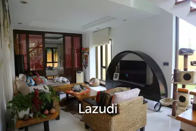 3 Beds 4 Baths 750 SQ.M. Phutara Villa Pattaya