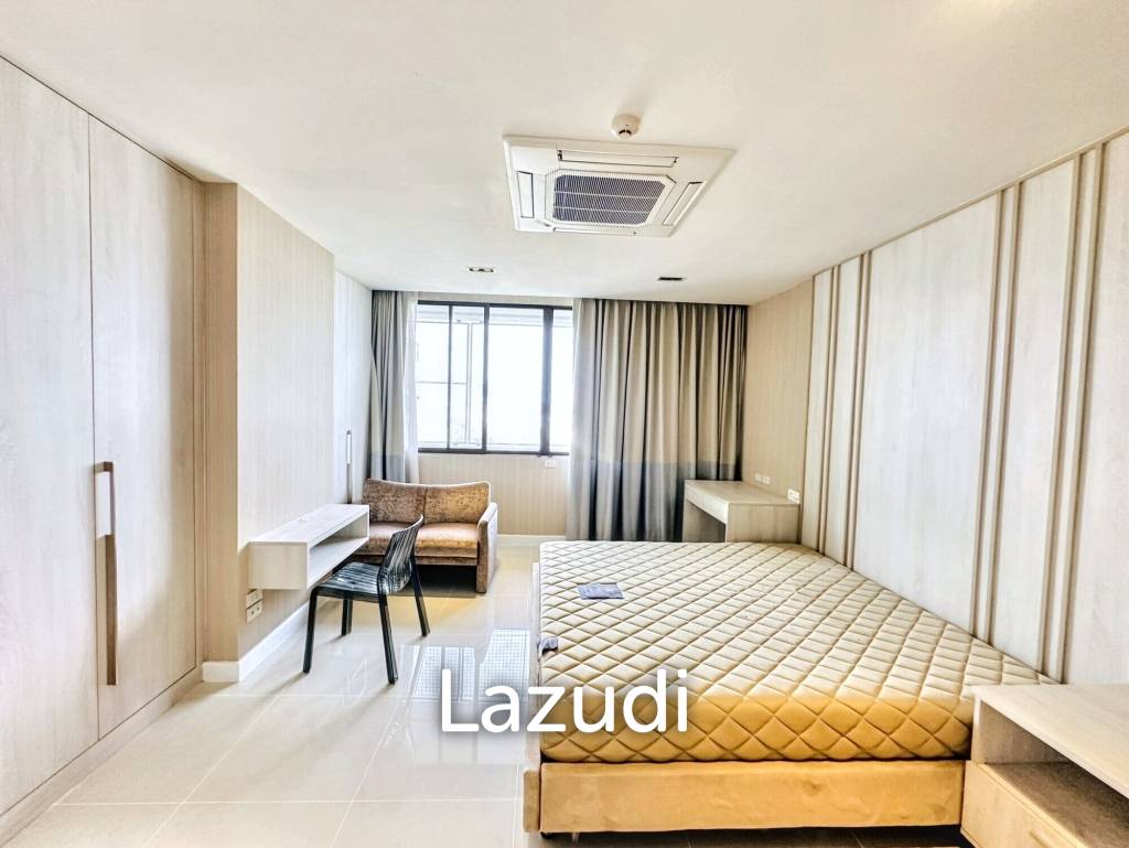 3 Beds 3 Baths 300 SQ.M Baan Yen Akard