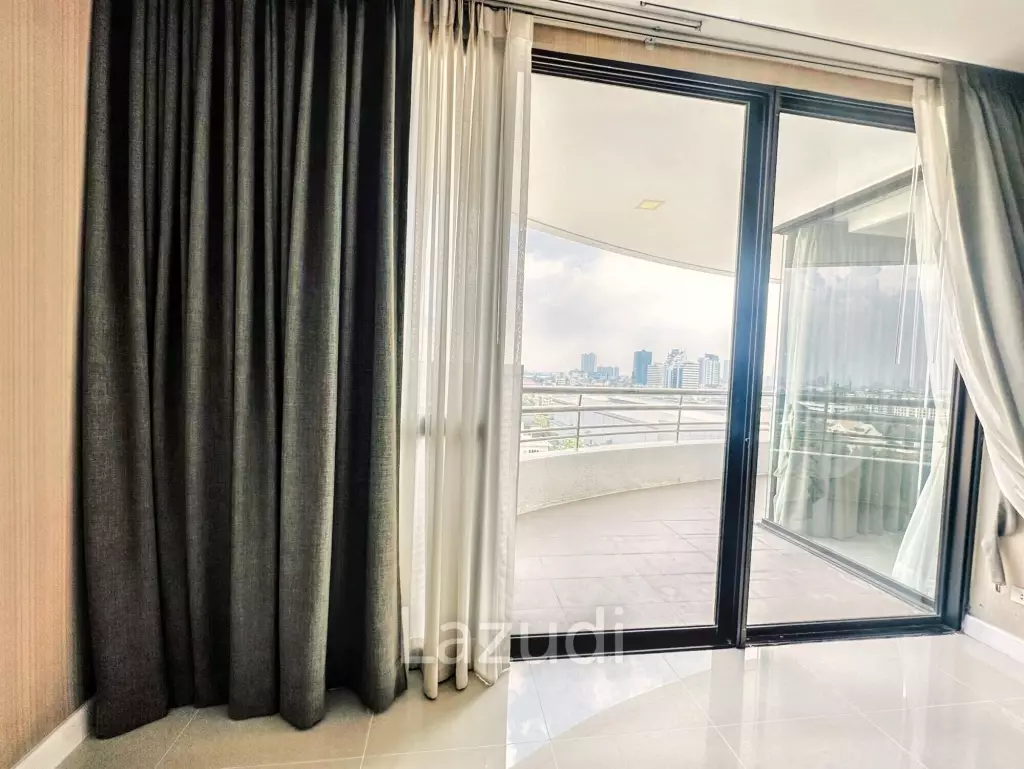 3 Beds 3 Baths 300 SQ.M Baan Yen Akard