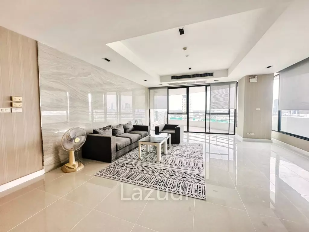 3 Beds 3 Baths 300 SQ.M Baan Yen Akard