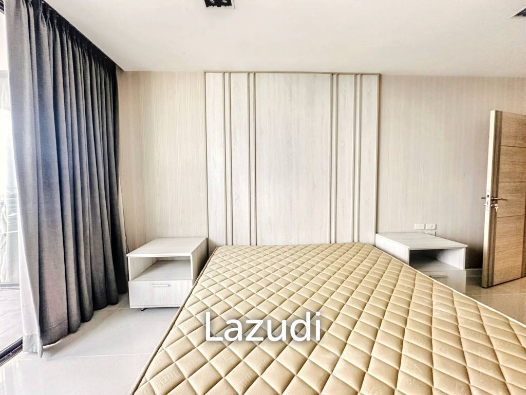 3 Beds 3 Baths 300 SQ.M Baan Yen Akard