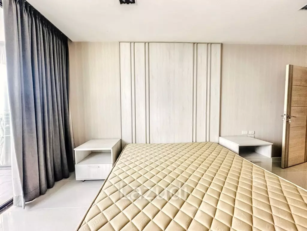 3 Beds 3 Baths 300 SQ.M Baan Yen Akard