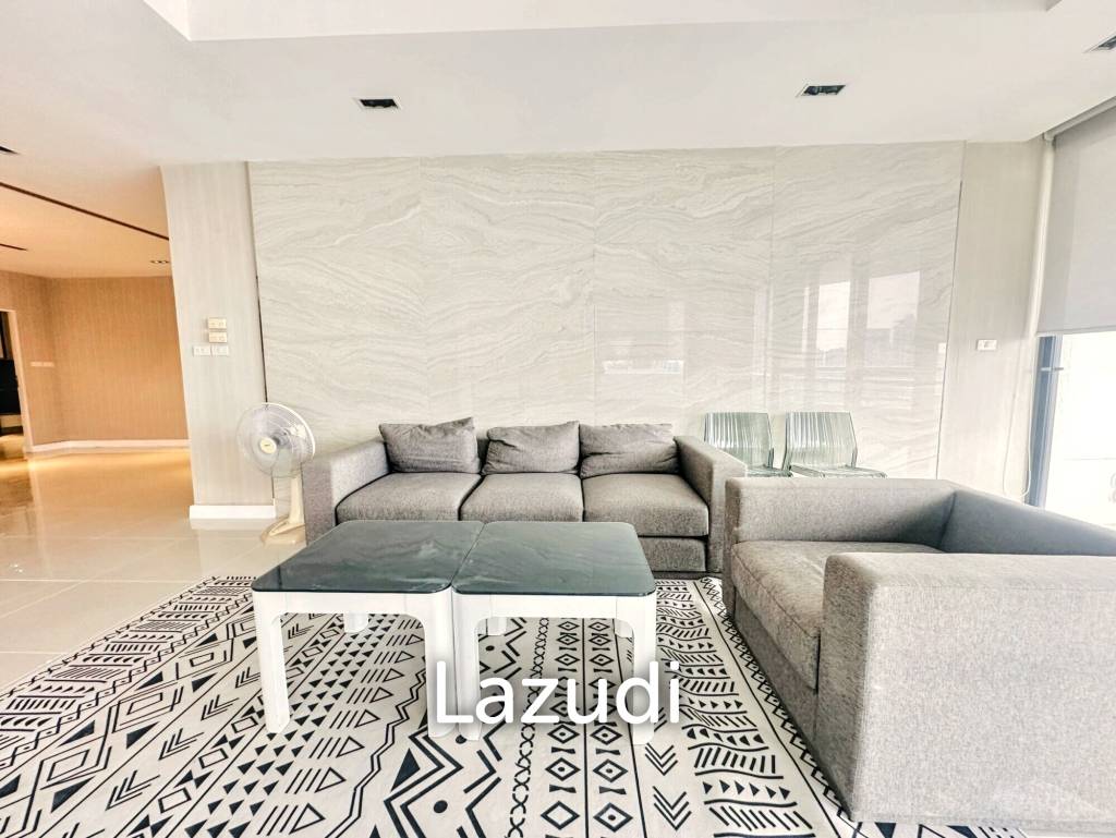 3 Beds 3 Baths 300 SQ.M Baan Yen Akard