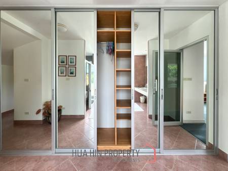 Modern 3 Bedroom Villa with Pool on 2 Rai of Land in Cha Am