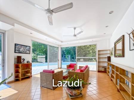 Modern 3 Bedroom Villa with Pool on 2 Rai of Land in Cha Am