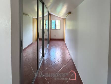 Modern 3 Bedroom Villa with Pool on 2 Rai of Land in Cha Am