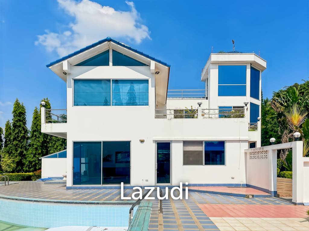 Modern 3 Bedroom Villa with Pool on 2 Rai of Land in Cha Am