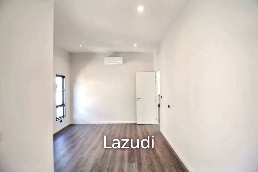 5 Bed 6 Bath SETTHASIRI Bangna KM.10