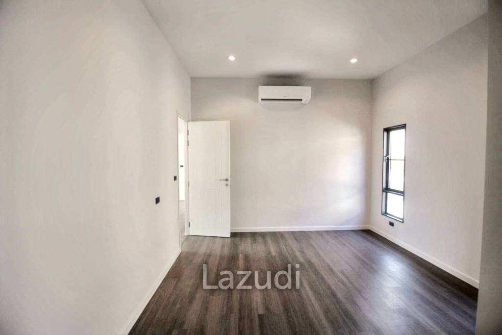 5 Bed 6 Bath SETTHASIRI Bangna KM.10