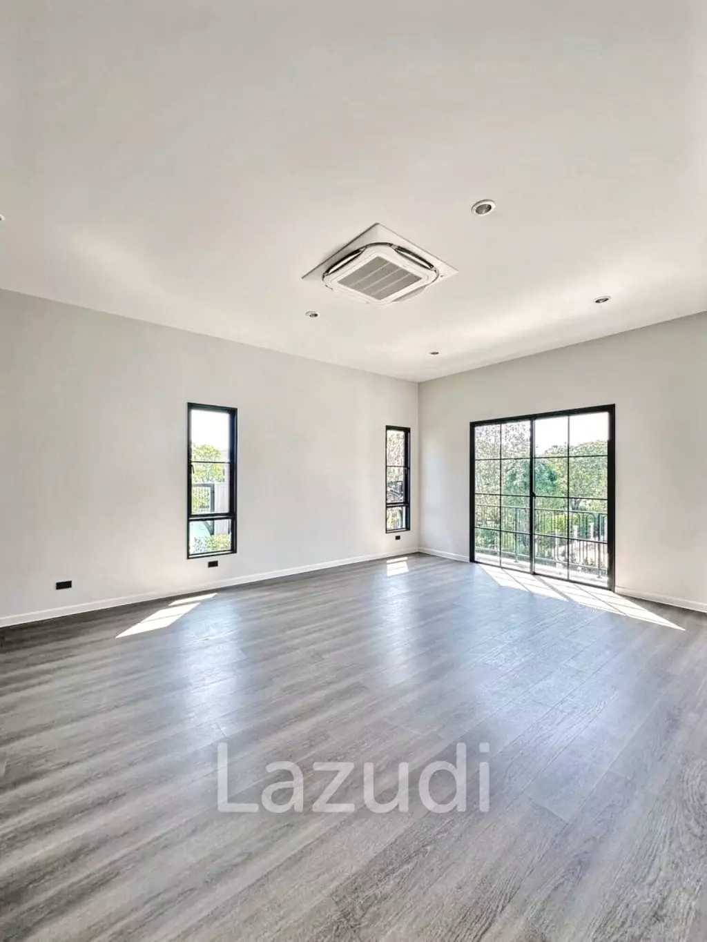 5 Bed 6 Bath SETTHASIRI Bangna KM.10