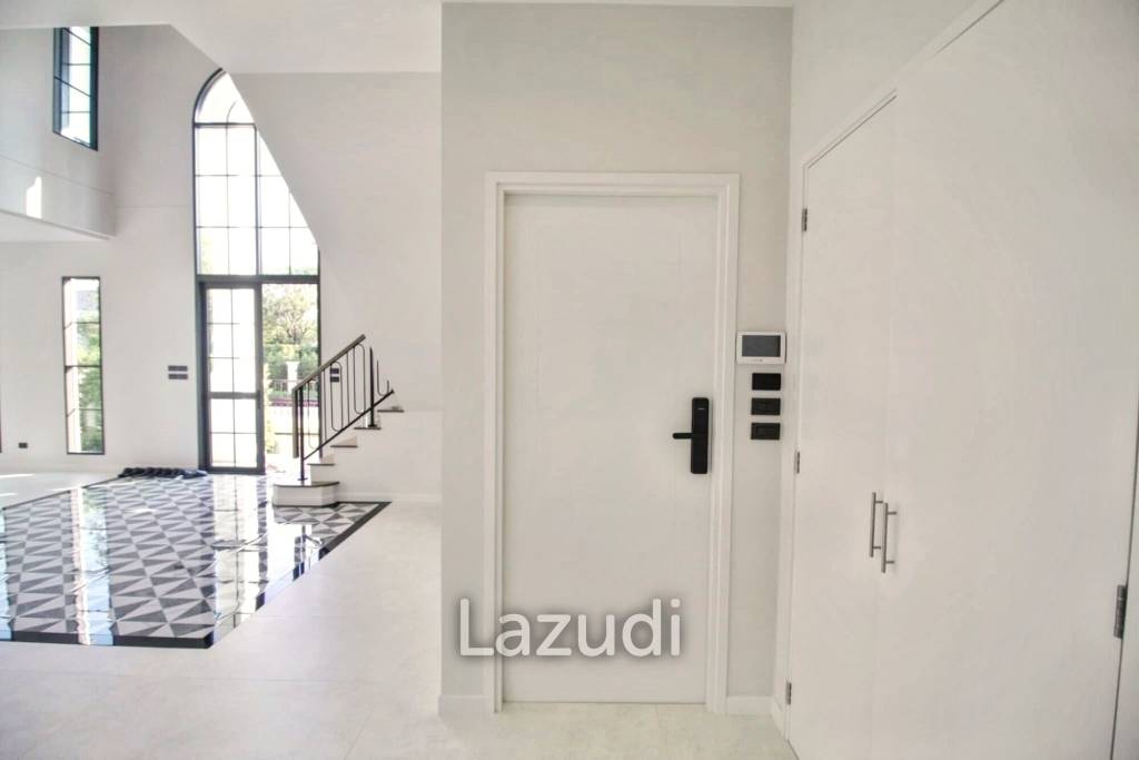 5 Bed 6 Bath SETTHASIRI Bangna KM.10