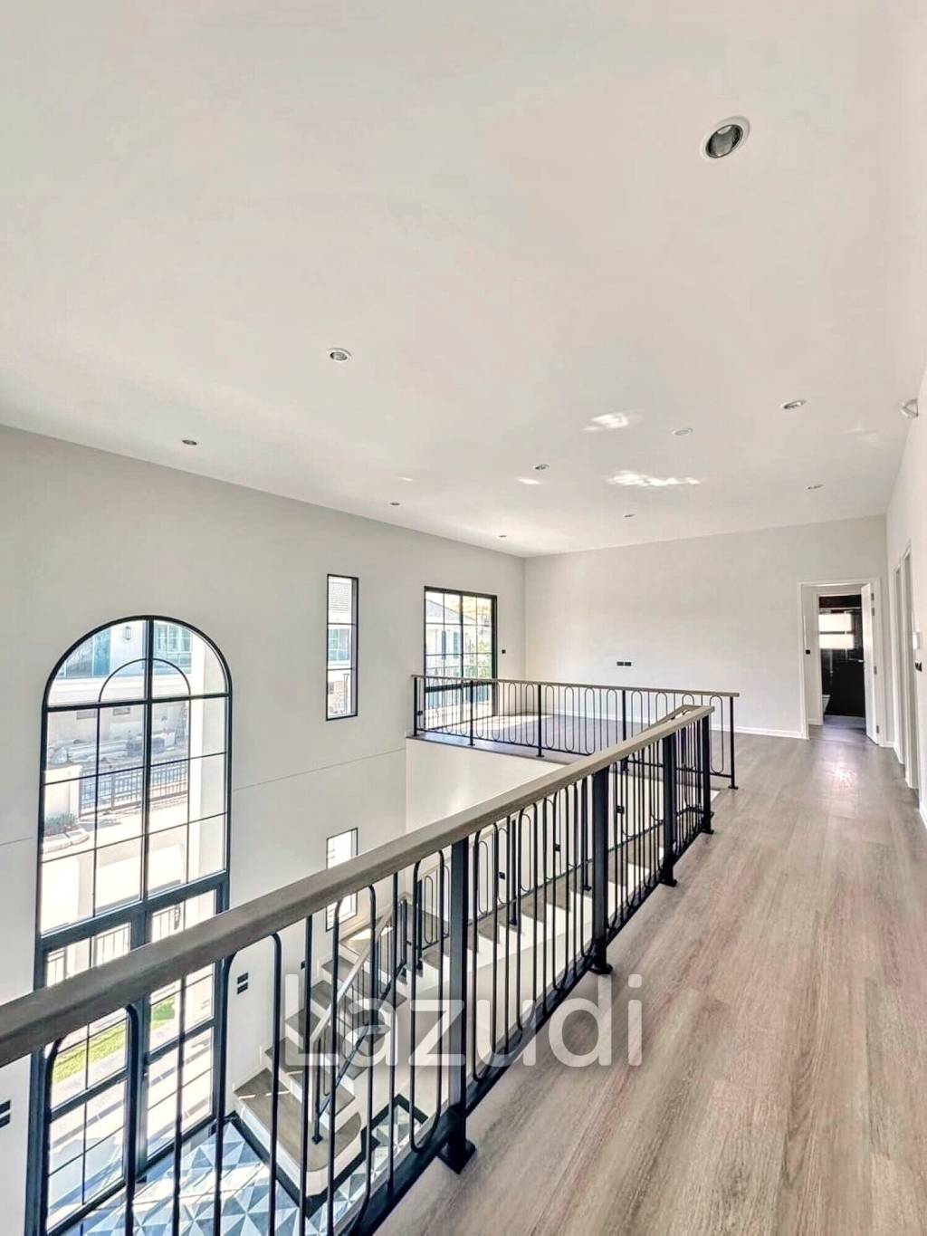5 Bed 6 Bath SETTHASIRI Bangna KM.10