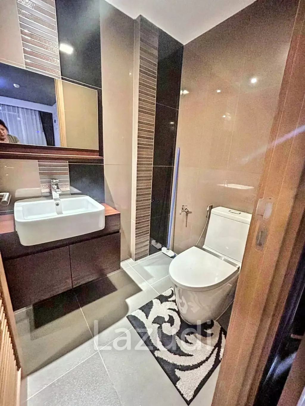 2 Bed 2 Bath 58 SQ.M  Interlux Premiere Sukumvit 13