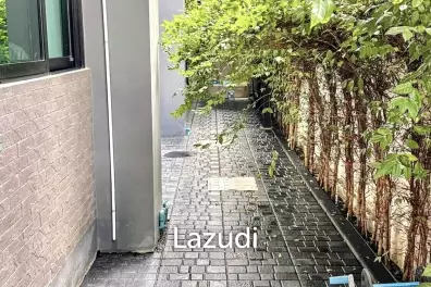 5 Bed 5 Bath 321 SQ.M Supalai Essence Suanluang