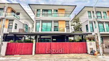 5 Bed 5 Bath 321 SQ.M Supalai Essence Suanluang